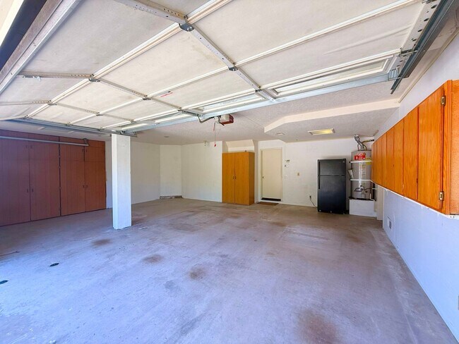 Building Photo - Welcome to Sophisticated Living in Prestigious Carmel Valley