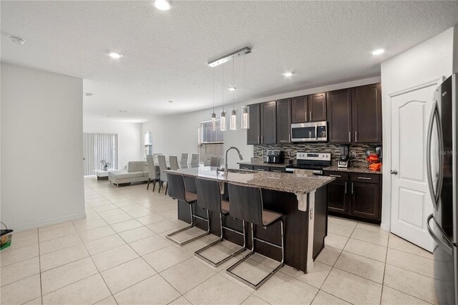 Building Photo - 817 Boca Vista Ct