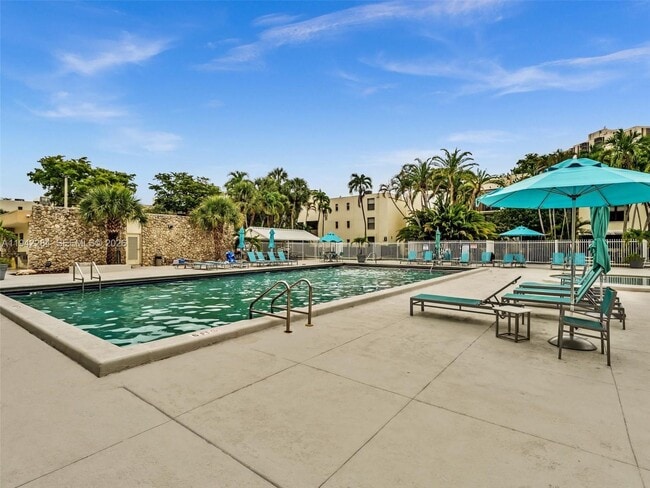 Building Photo - 20381 NE 30th Ave