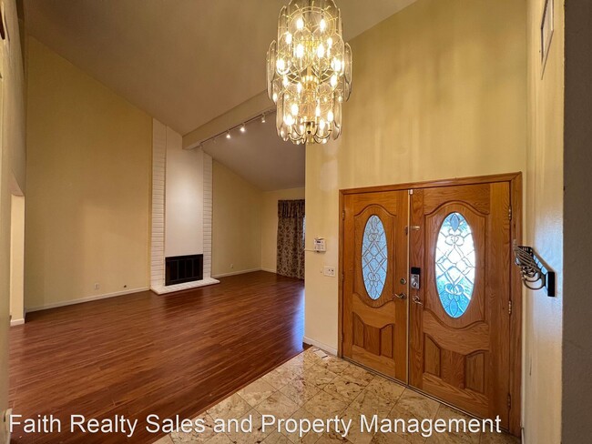 Building Photo - 4 br, 3 bath House - 913 W. Alfred Pl