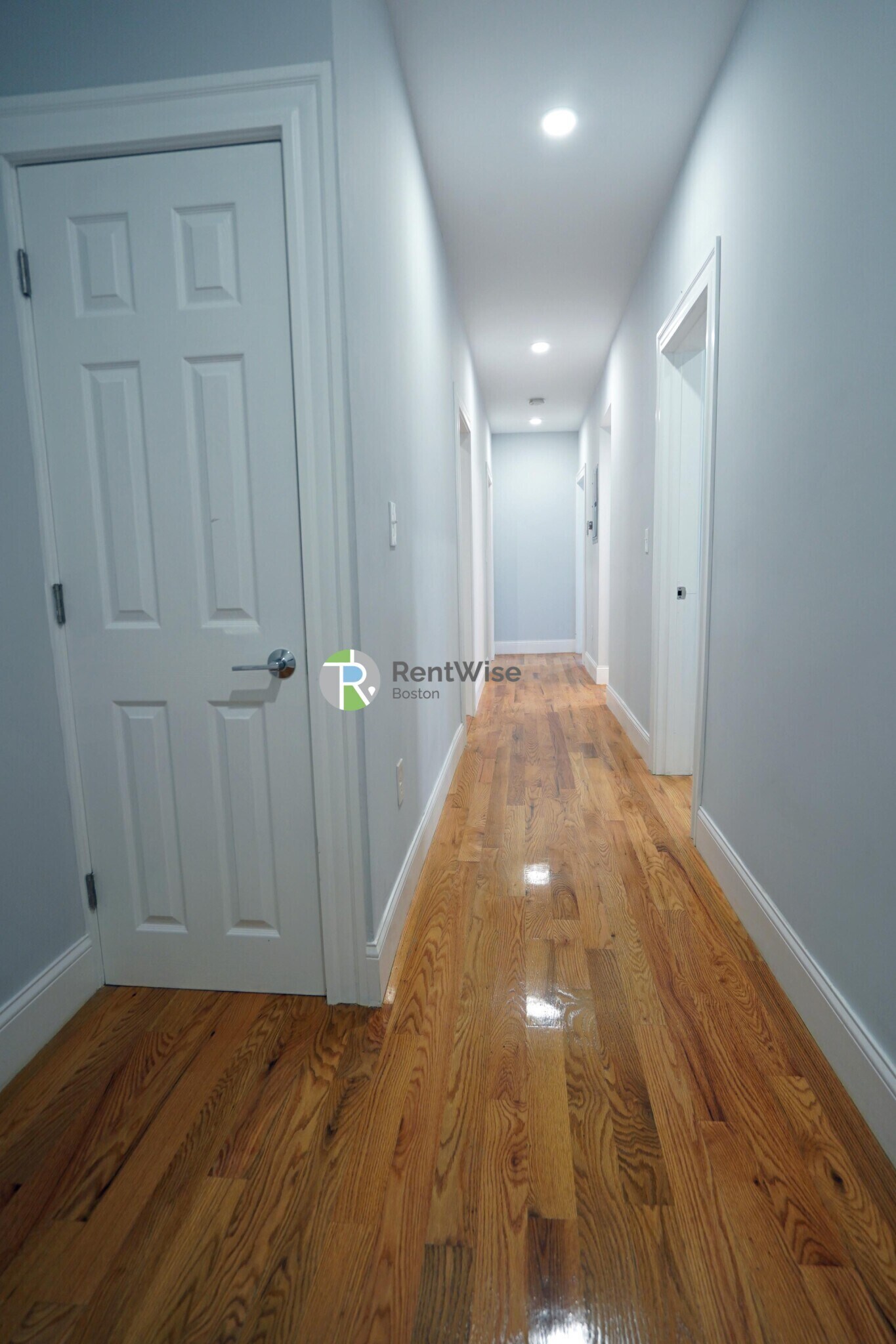 Building Photo - 374 Oxford St