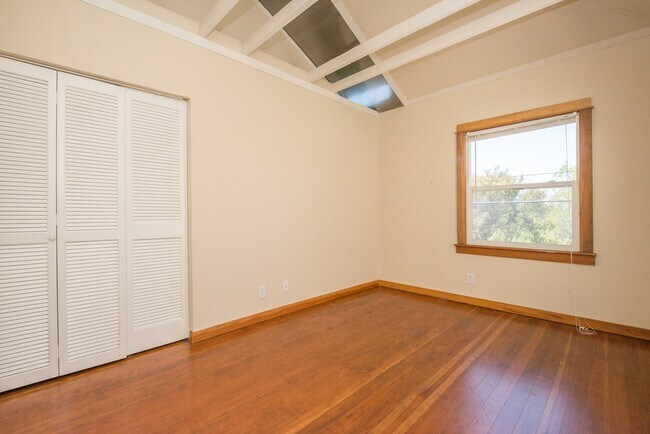 Building Photo - 1425 Walnut St