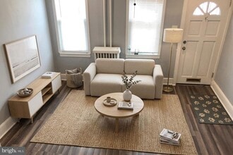 Building Photo - 107 E Pastorius St