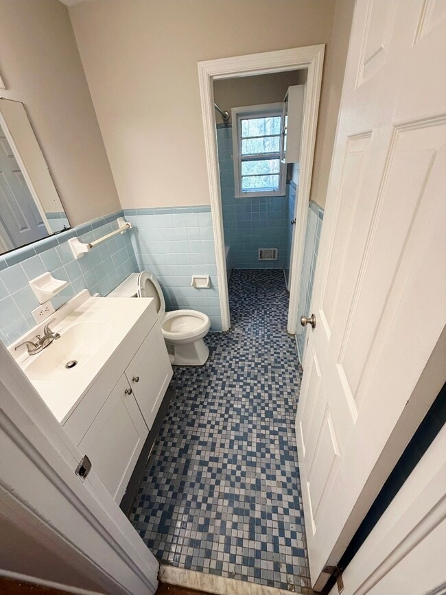 Building Photo - 1793 Brookwood Cir