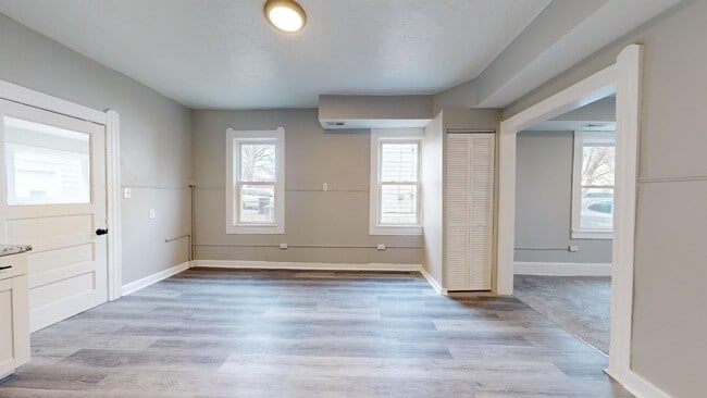 Building Photo - Old Brooklyn Area - 3 Bedroom Single Famil...