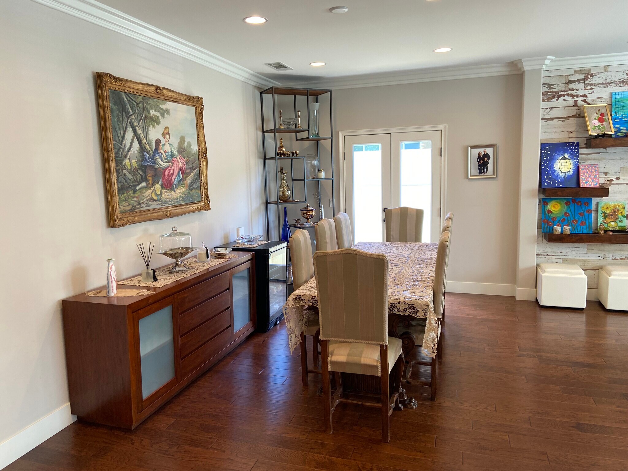 Building Photo - 4470 Stansbury Ave