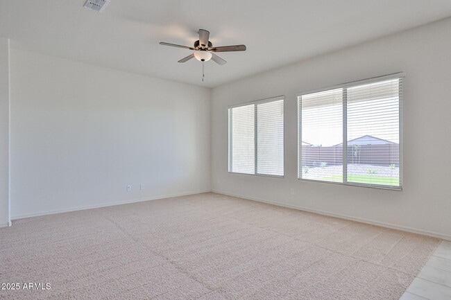 Building Photo - 16685 W Questa Dr