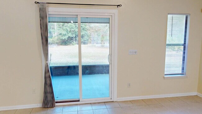 Building Photo - "Charming 3-Bedroom Home on Sweetbriar Lane with Hardwood Elegance!"