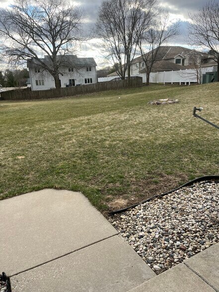 Building Photo - 521 Partridge Ct