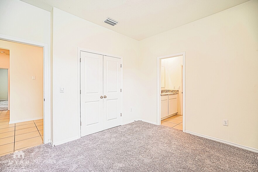 Building Photo - 796 SE 66th Terrace