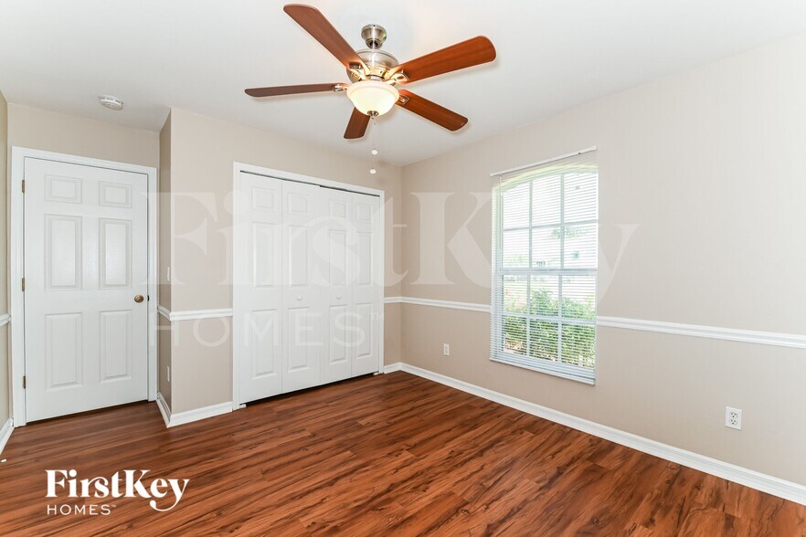 Building Photo - 1116 SW 47th St