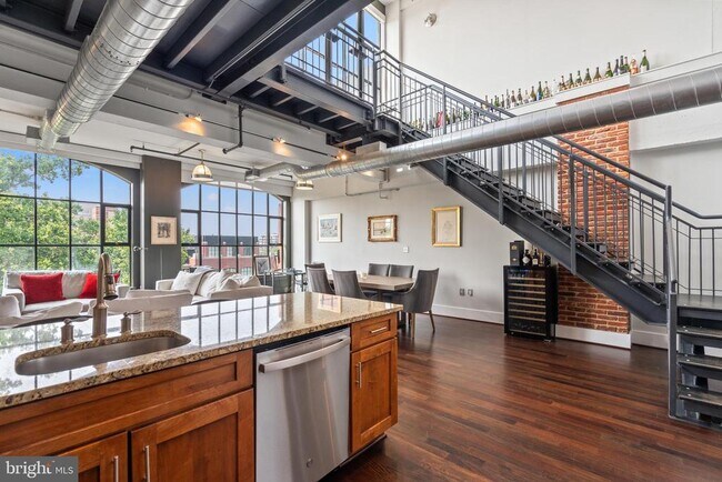Building Photo - 1600 Clarendon Blvd