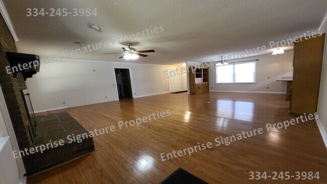 Building Photo - 2500 Neal Metcalf Rd
