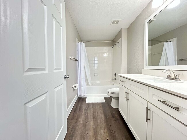 Building Photo - 9533 Magnolia Blossom Dr