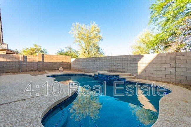 Building Photo - 31205 N 45th St