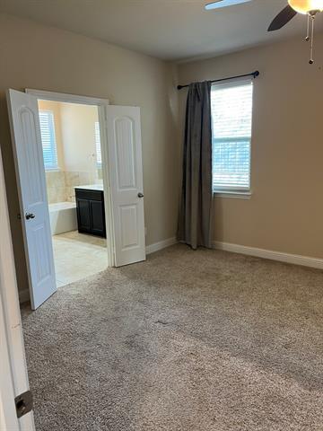 Building Photo - 8 Pleasant Valley