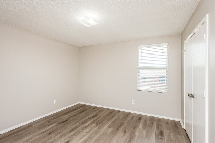 Building Photo - 1222 Wisdom Dr