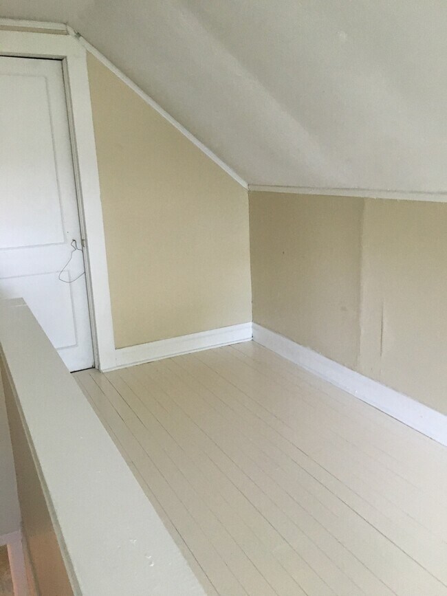 Building Photo - Greenville, 2BD/1BA, 1100SF