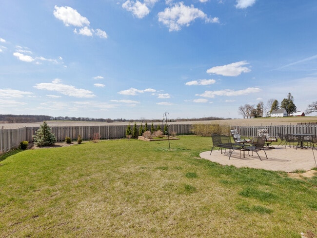 Building Photo - 1812 Empress Dr