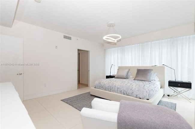 Building Photo - 2101 S Surf Rd