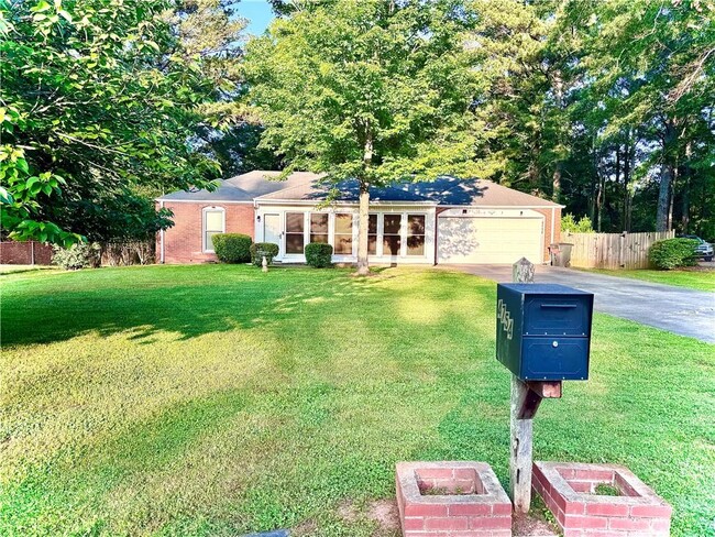 Primary Photo - 4754 Winthrop Dr