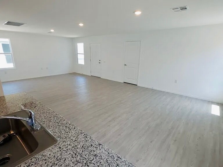 Building Photo - 1227 Art Wall Wy