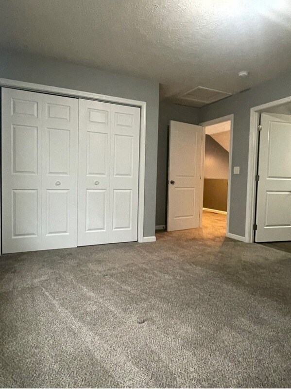 Building Photo - 2304 W George St