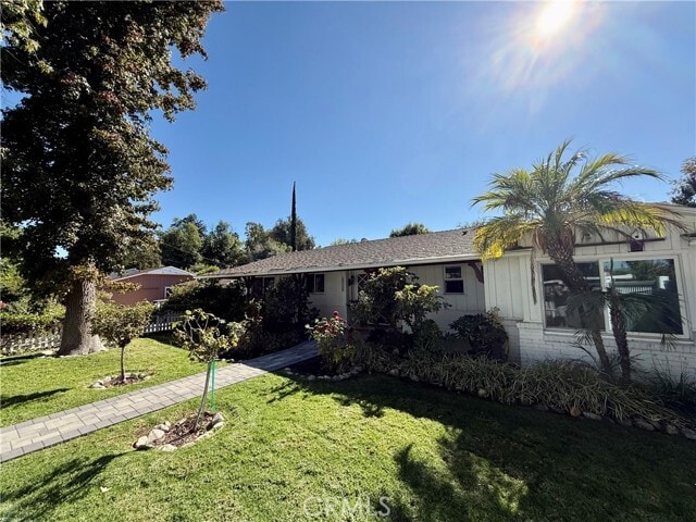 Building Photo - 22346 Burbank Blvd