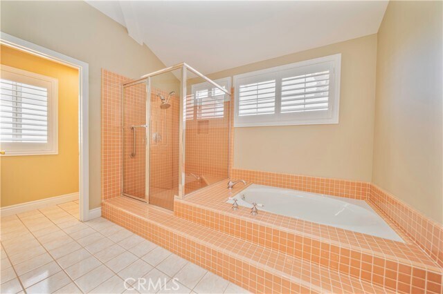 Building Photo - 9531 Montanza Way