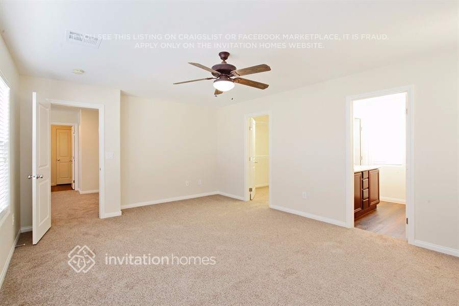 Building Photo - 9434 Fort Concho St