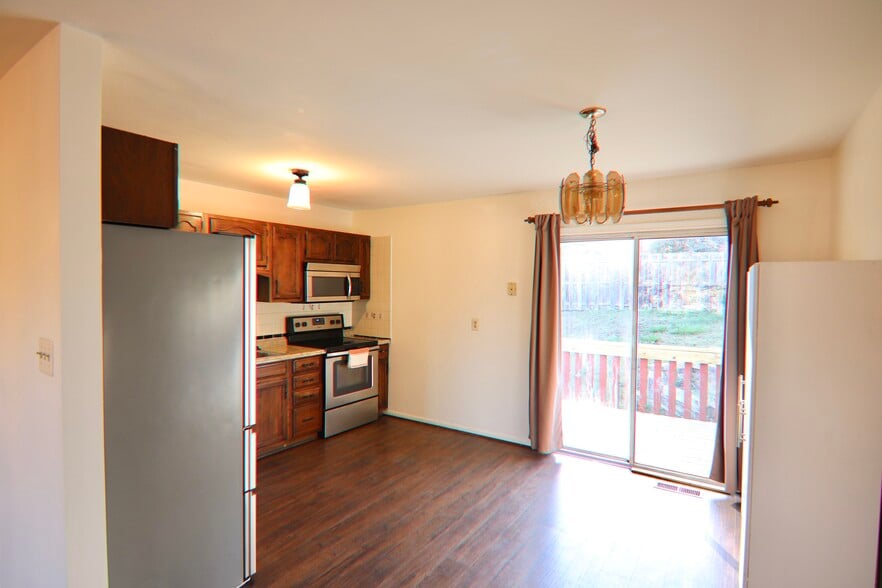 Building Photo - 310 Farragut Ave