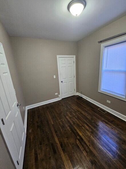 Building Photo - 8539 S Colfax Ave