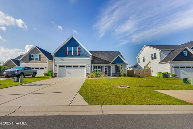 Building Photo - 916 Terraces Ln