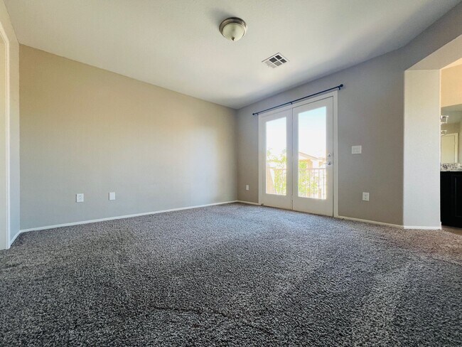 Building Photo - Charming 3-Bedroom Home in a Vibrant Commu...
