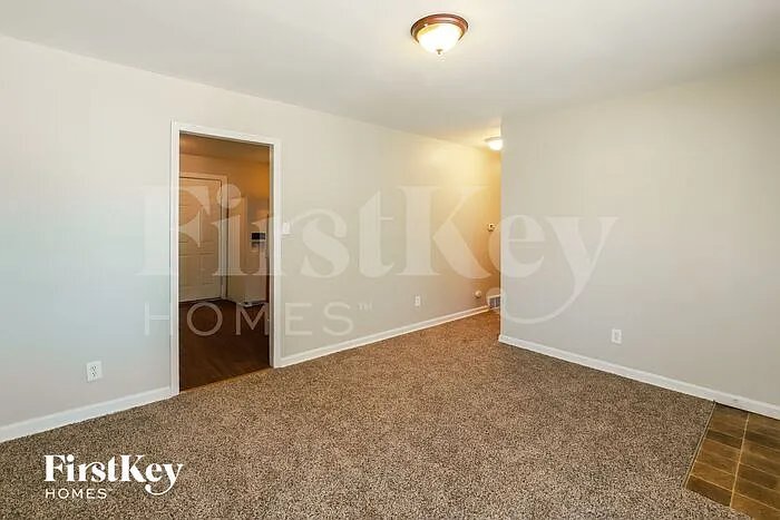 Building Photo - 7405 E 49th Terrace