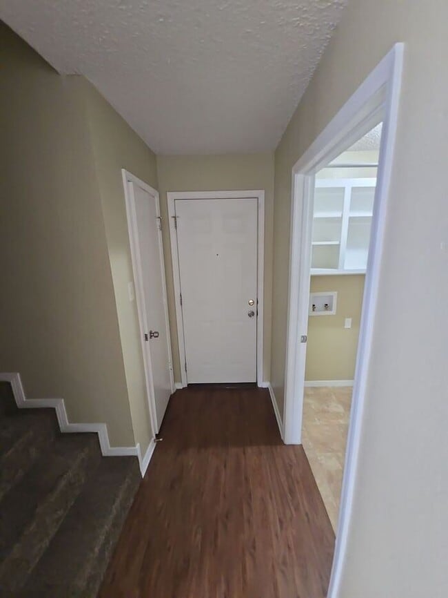 Building Photo - Lovely Arlington Home with Fenced Patio & ...