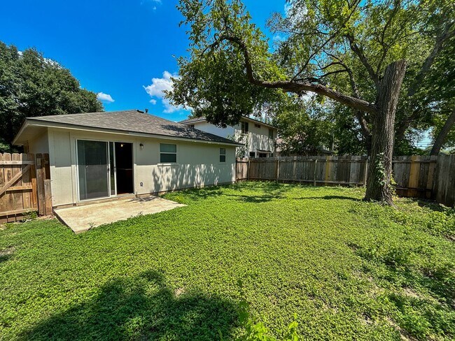 Building Photo - Cozy 3/2 house in Joseph Edward Subdivision