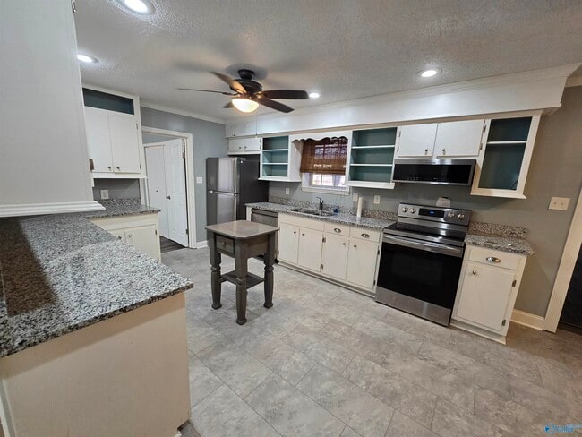 Building Photo - 159 Mallard Dr