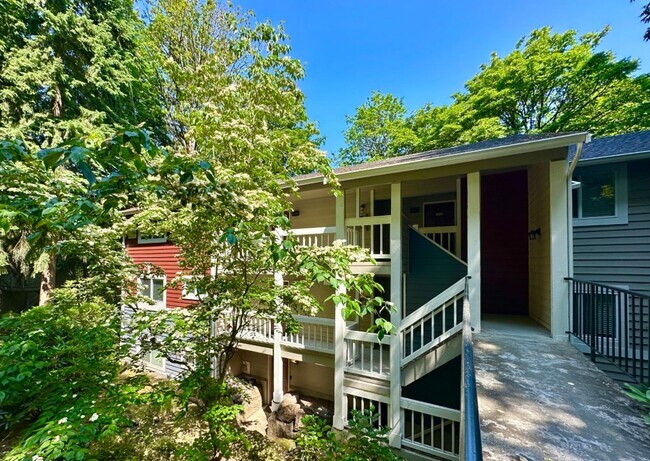 Primary Photo - 2Bd/2Ba Bellevue Condo