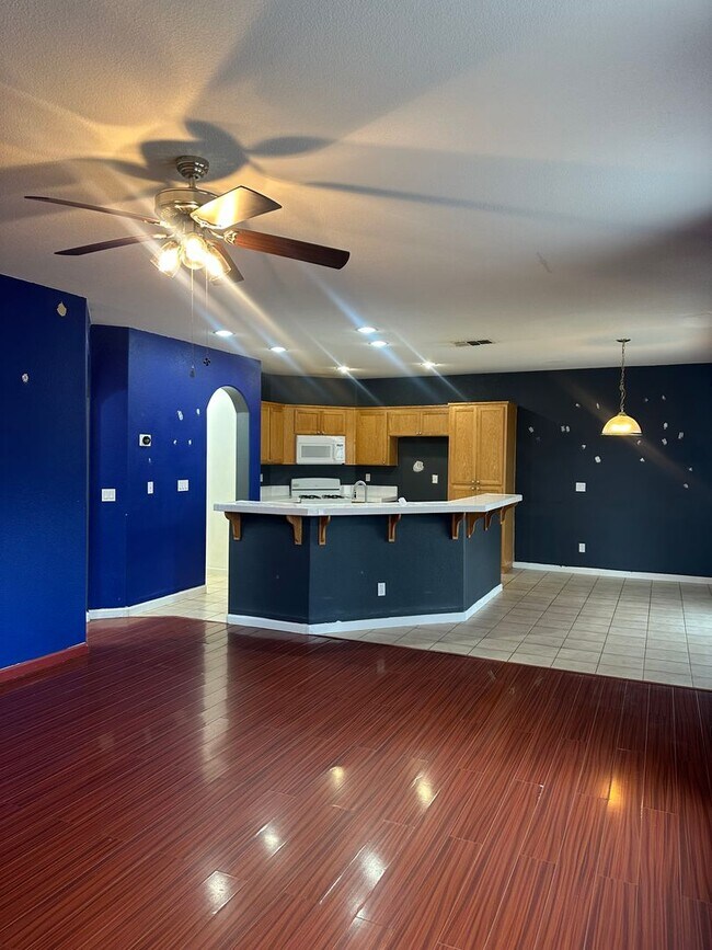 Building Photo - First 3 months offered at $2,495.00