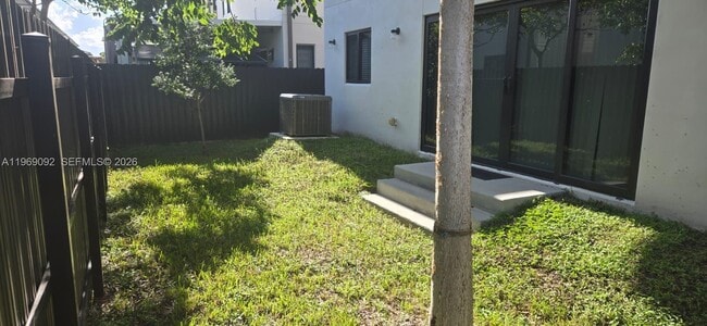 Building Photo - 1159 NW 3rd St