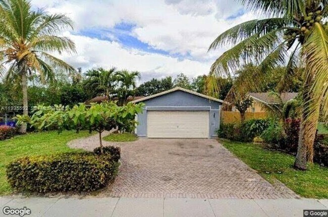 Building Photo - 3138 NW 124th Way 3138, Sunrise, FL 33323