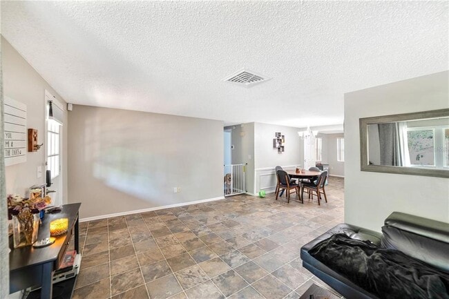 Building Photo - 8019 Beaver Creek Loop