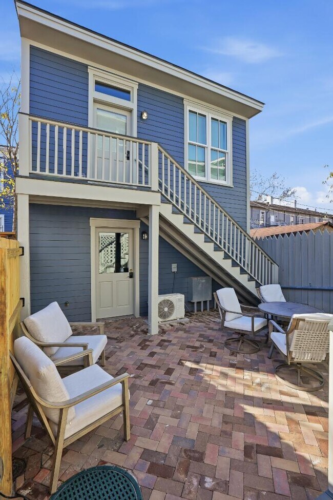 Building Photo - 309 Lorch St