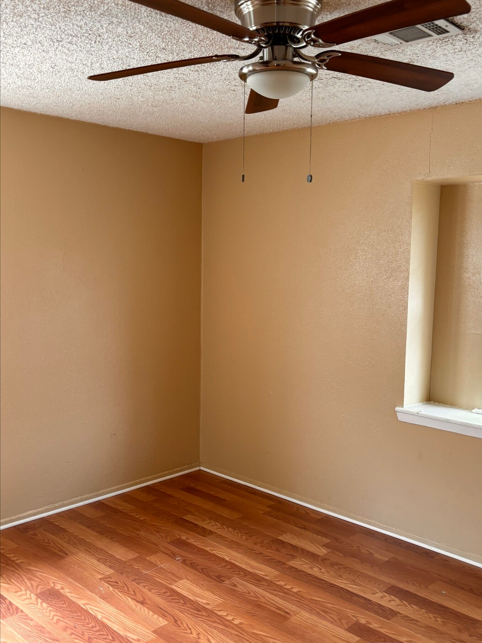 Building Photo - 3306 Westhampton Dr