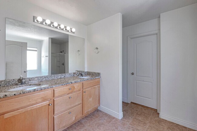 Building Photo - 503 N 850 W