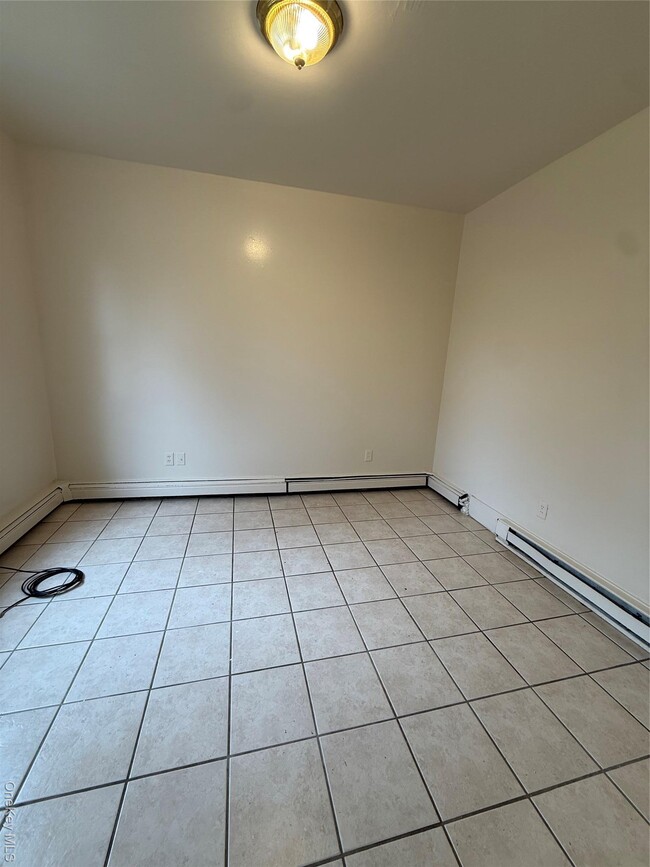 Building Photo - 2314-2330 County Rd 83