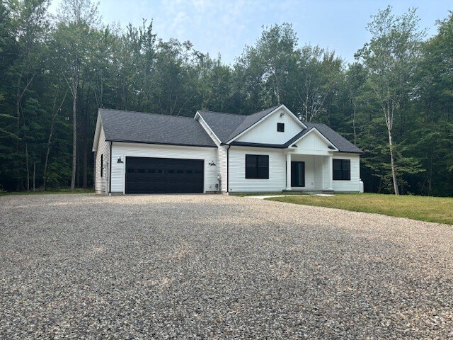 Primary Photo - 15 Walk Rd