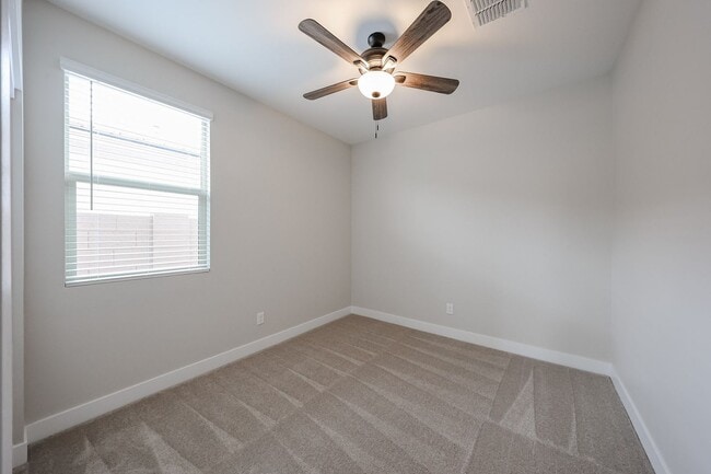 Building Photo - 4 Bedroom in Asante Community