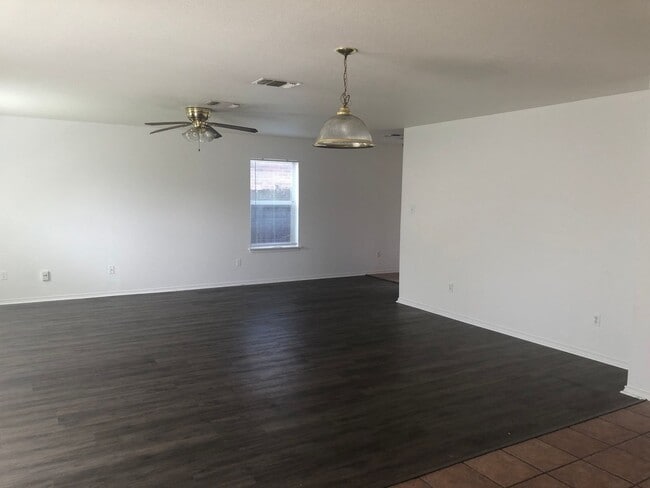 Building Photo - Shainfield Place